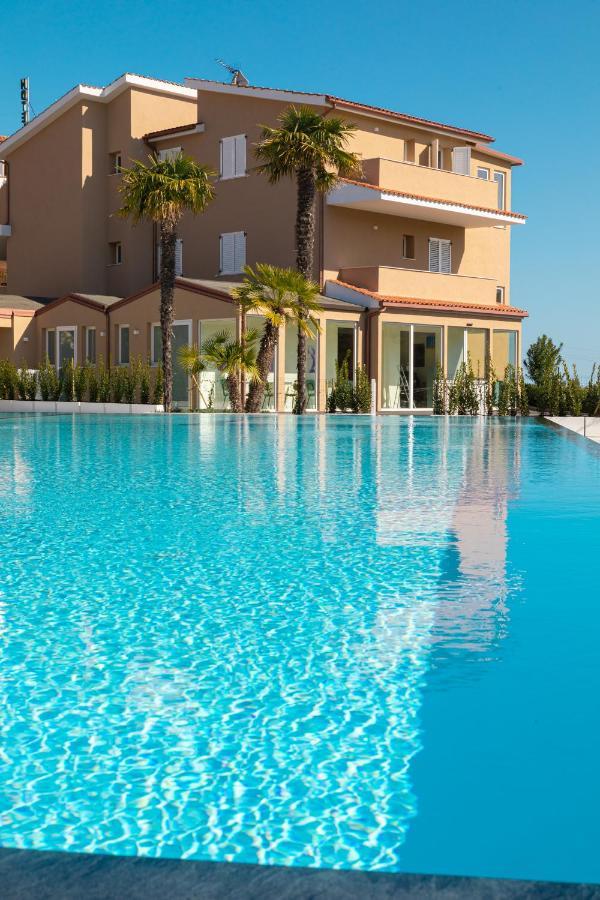 Pietra Bianca Hotel Нумана Екстер'єр фото